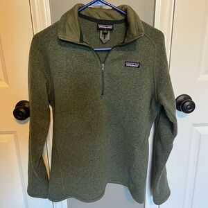 Patagonia Women's Forest Green 1/4 Zip Sweater